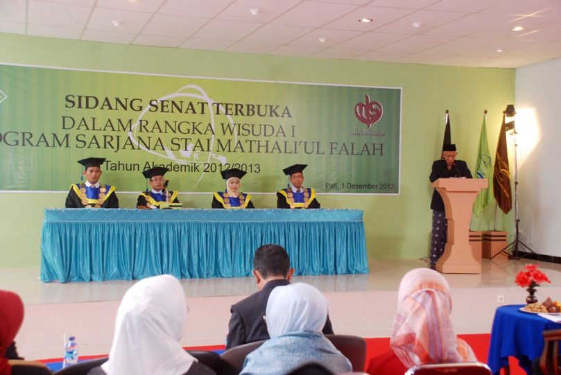 Wisuda 1 STAIMAFA (3)