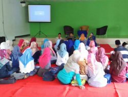Prodi PGMI Gelar Pelatihan Menulis Karya Ilmiah