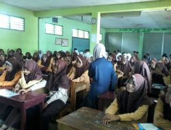 Mahasiswa PBA Beri Pelatihan Bahasa Arab di Tuban