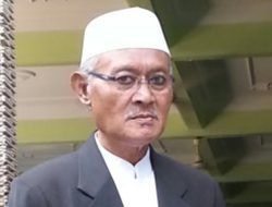 Sekilas Biografi KH. Ahmad Nafi’ Abdillah