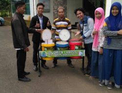 Peduli Lingkungan, HMPS PMI Hibah Tempat Sampah Pilah