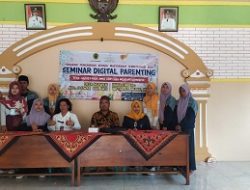 Parenting Digital Untuk Masa Depan Anak Bersama Mahasiswa KKN Ipmafa