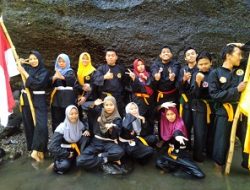 PPS Cepedi Ipmafa Gelar Diklatsar di Air Terjun Tretes Tlogowungu