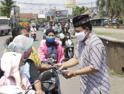 Cegah Corona, IKAFA Gelar Aksi Berbagi Masker Gratis di Alun-alun Tayu